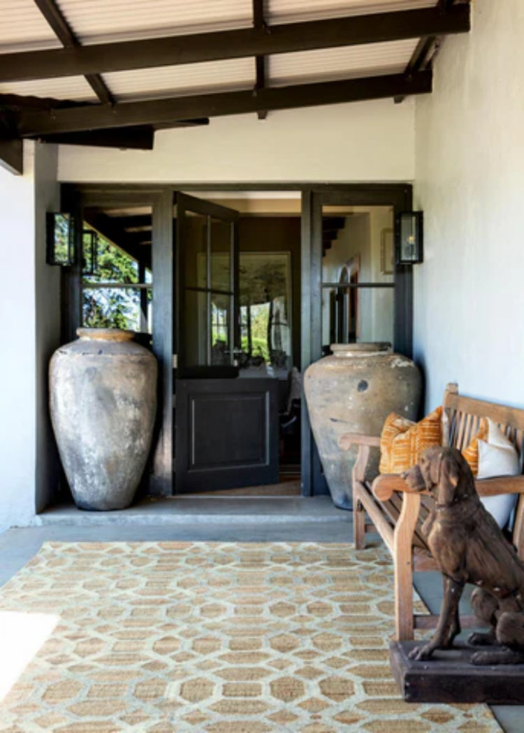 Hive rug in an entryway