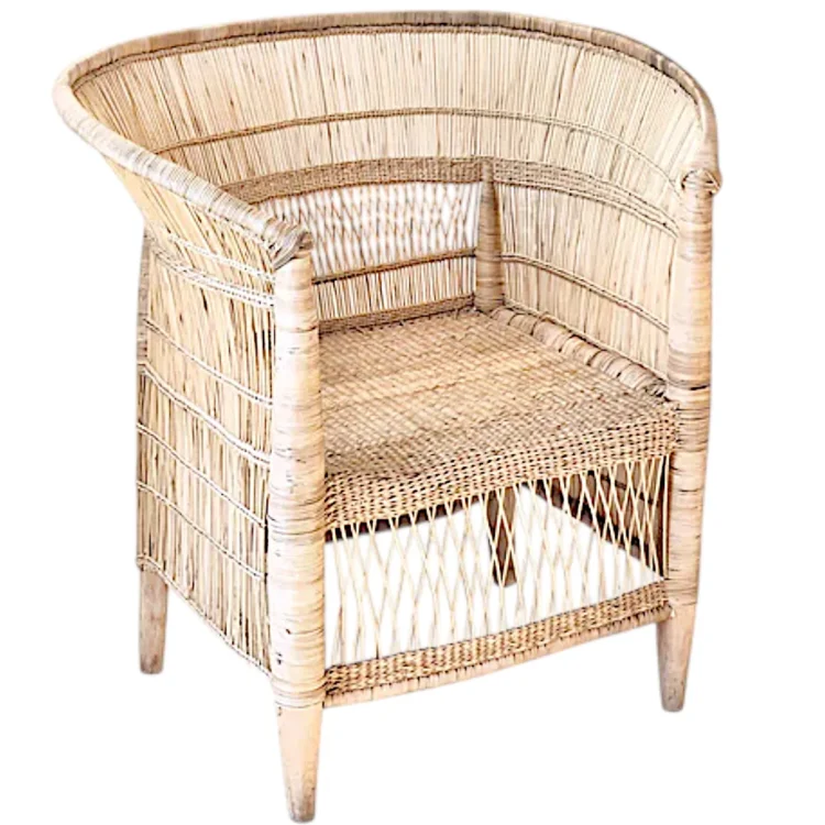 Traditional Wicker Chair no cushion