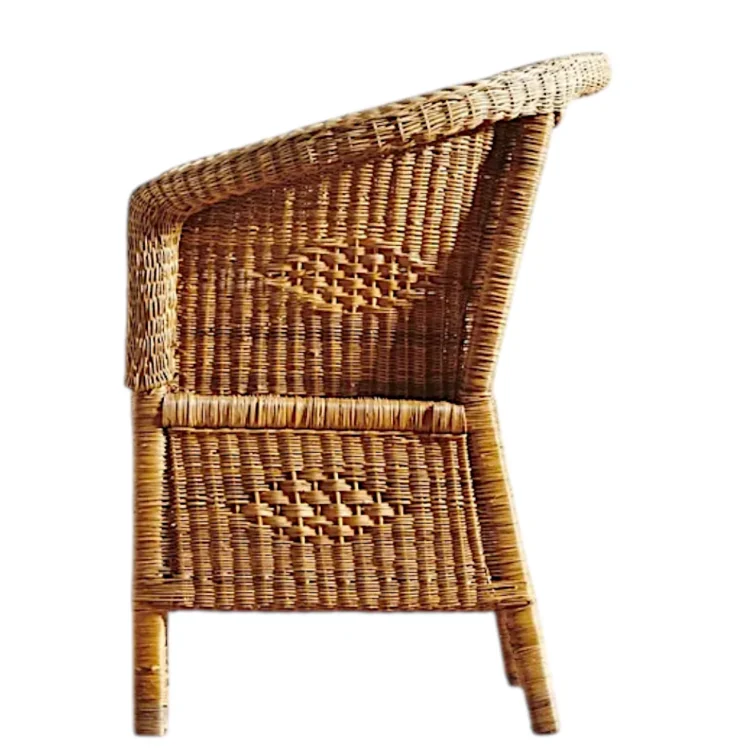 Circle back chair side